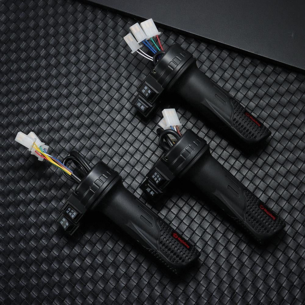 E-Bike Twist Throttle Universal Electric Scooter Parts Speed Handlebar Throttle 12V 24V Electric Twist Throttles 36V 48V Cycling Throttle Grip