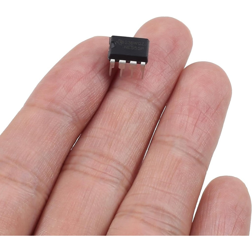 NE555P NE555 DIP-8 single high-precision timer chip